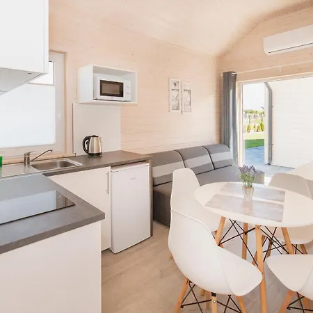 Semesterbostad Morska Lilia Mielenko